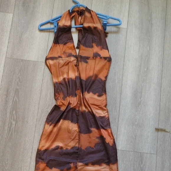 Brown and Black Tie-Dye Bodycon Dress - Picture 4 of 8